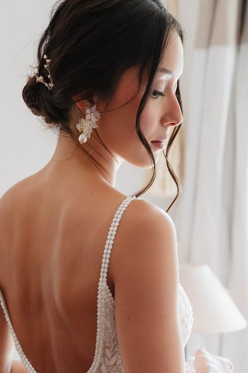 Mariée portant nos bijoux