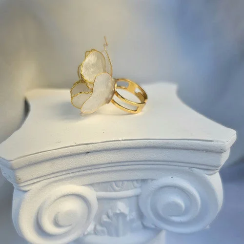 Bague "Camelia"