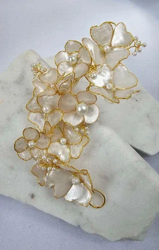 Applique cheveux Gladys florale pour coiffure de mariée bohème